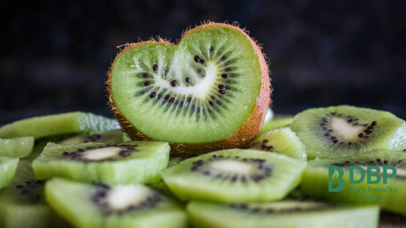 sliced kiwi rich in vitamin C and serotonin for improved sleep
